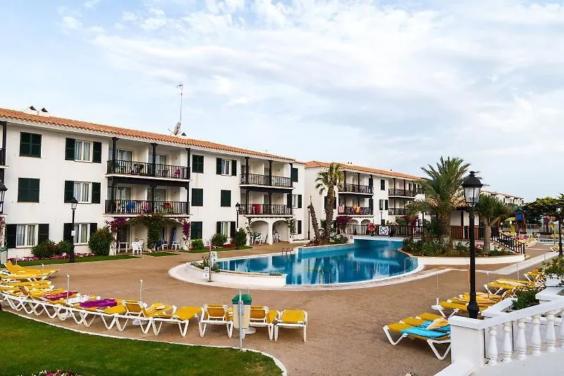 Seth Isla Paraiso Arenal d'en Castell İspanya