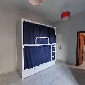 New Samay Albergue Sevilha